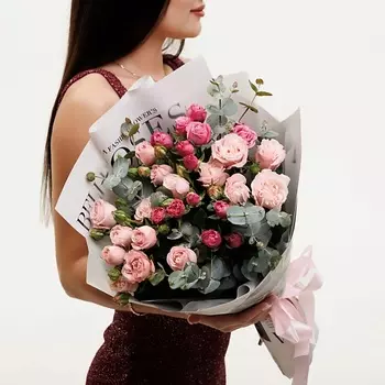 БУКЕТНАЯ ЛАВКА Кустовые розы с эвкалиптом