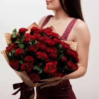 БУКЕТНАЯ ЛАВКА Роскошные кустовые розы