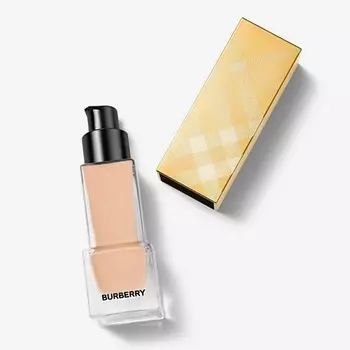BURBERRY Тональная основа Ultimate Glow