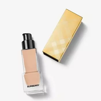 BURBERRY Тональная основа Ultimate Glow