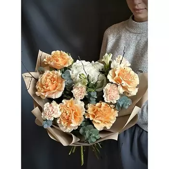 БУТОН ЦВЕТОЧНЫЙ БУТИК Авторский букет с розами