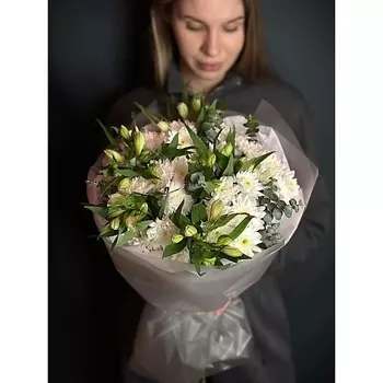 БУТОН ЦВЕТОЧНЫЙ БУТИК Букет сборный с хризантемой и альстромерией