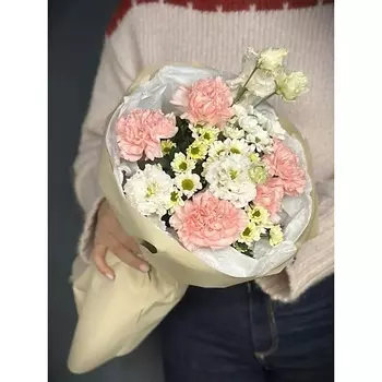 БУТОН ЦВЕТОЧНЫЙ БУТИК Букет живых цветов с диантусами