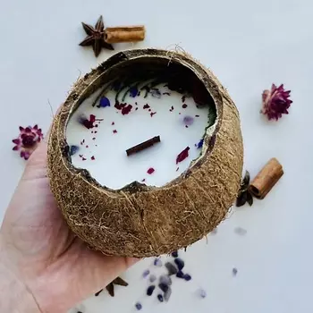 CANDLE ZEN Свеча ароматическая в кокосе Абсент из черной смородины 250.0