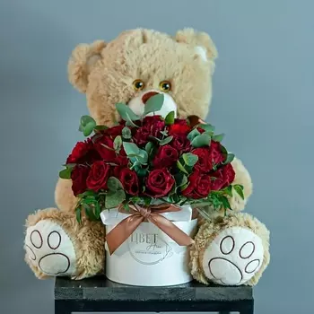 ЦВЕТНИК ЦВЕТЫ И ПОДАРКИ Набор 2в1: Шляпная коробка с розами+Медведь