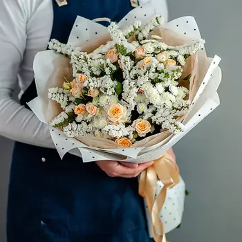 ЦВЕТНИК ЦВЕТЫ И ПОДАРКИ Полевой букет в светлых тонах