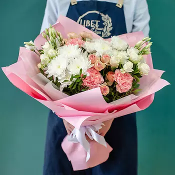 ЦВЕТНИК ЦВЕТЫ И ПОДАРКИ Сборный букет в розовых тонах