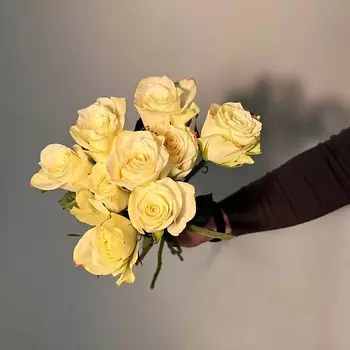 ЦВЕТЫ ДЛЯ ВАС Букет из 9 белых роз (Кения)