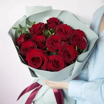 ЦВЕТЫ И ШТУЧКИ Букет из 11 красных роз Премиум