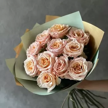 ЦВЕТЫ И ШТУЧКИ Букет из 11 пионовидных персиковых роз
