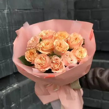 ЦВЕТЫ И ШТУЧКИ Букет из 11 пионовидных роз сорта Принцесс краун