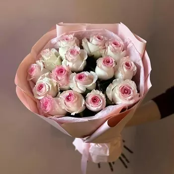 ЦВЕТЫ И ШТУЧКИ Букет из 15 премиальных нежно-розовых роз