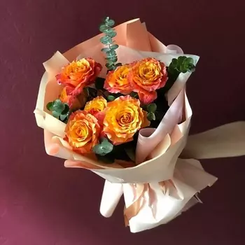 ЦВЕТЫ И ШТУЧКИ Букет из 7 пионовидных роз Free spirit