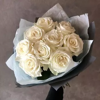 ЦВЕТЫ И ШТУЧКИ Букет из 9 пионовидных белых роз