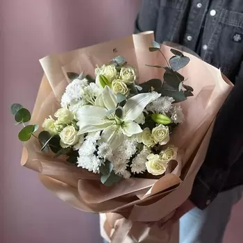 ЦВЕТЫ И ШТУЧКИ Букет с лилией Белоснежные сны