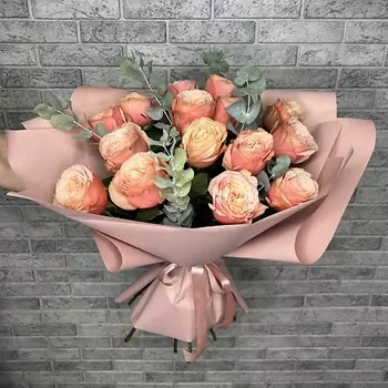 ЦВЕТЫ ПЕРМИ Букет из 15 персиковых пионовидных роз