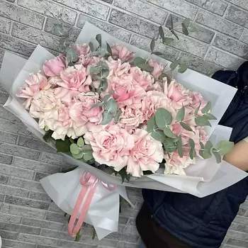 ЦВЕТЫ ПЕРМИ Букет из 25 розовых французских роз