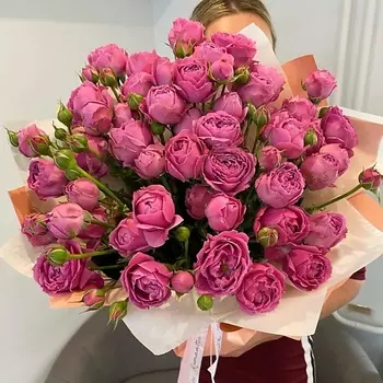 ЦВЕТЫ+ПОДАРКИ Букет из пионовидной кустовой розы