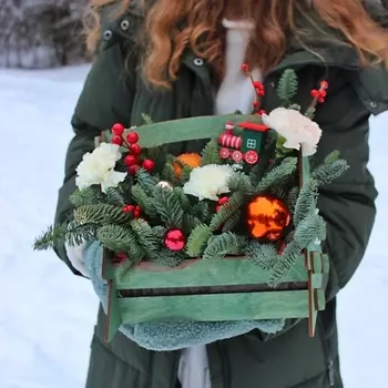 DARI ЦВЕТЫ Композиция в деревянном ящике