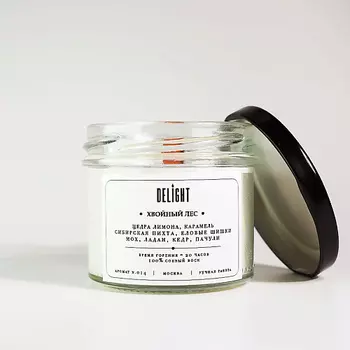 DELIGHT DELGHT Свеча ароматическая с деревянным фитилем для дома "Хвойный лес" 125.0