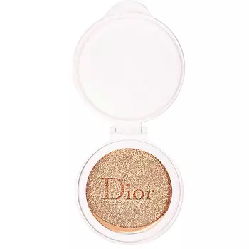 DIOR универсальное омолаживающее и совершенствующее кожу средство Dreamskin Moist &amp; perfect cushion