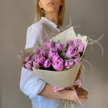 ДОМ ЦВЕТОВ АННЫ БАКАЛОВОЙ Букет из 19 лавандовых пионовидных тюльпанов
