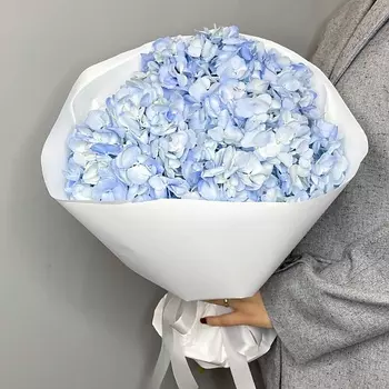 ELEVEN FLOWERS Букет Голубая гортензия