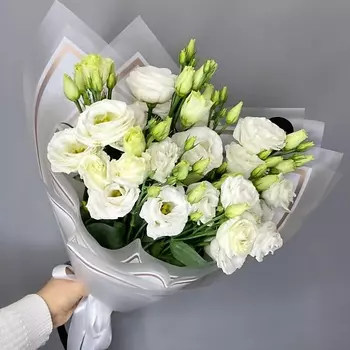 ELEVEN FLOWERS Букет Нежная эустома