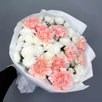 ELEVEN FLOWERS Пышный букет с диантусами