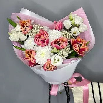 ELEVEN FLOWERS Весенний букет с яркими тюльпанами