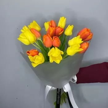 ELEVEN FLOWERS Яркие тюльпаны микс