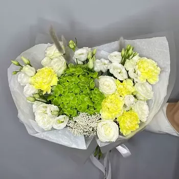 ELEVEN FLOWERS Яркий букет с гортензией и пионовидными розами