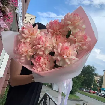 FANTASY Букет "Поцелуй ветра"