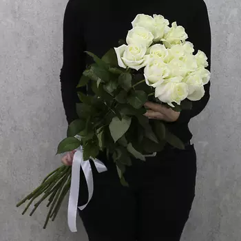 FLORPRO 15 белых роз "Аваланч" 80 см