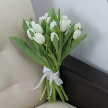 FLORPRO 15 белых тюльпанов