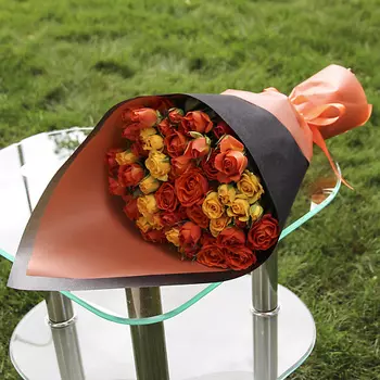 FLORPRO 15 кустовых роз Микс №3