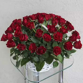 FLORPRO 51 роза (Кения) Моно в корзине №1