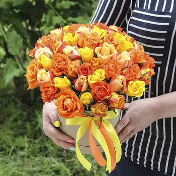 FLORPRO 51 роза микс в коробке №1 (Кения)