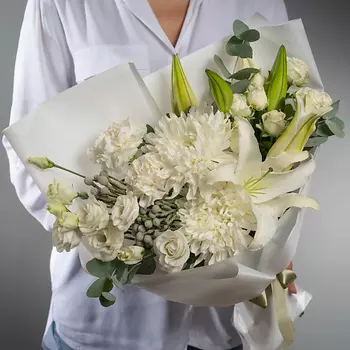 FLORPRO Букет из роз, хризантем, гвоздик, эустомы и лилии "Аромат чувств"