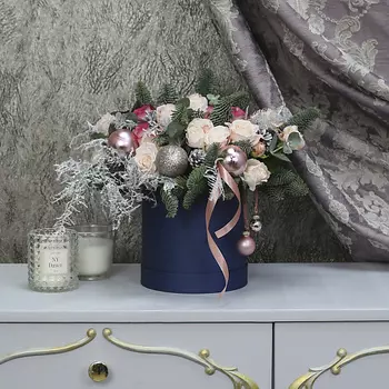 FLORPRO Коробка с цветами "Сияние звезд"