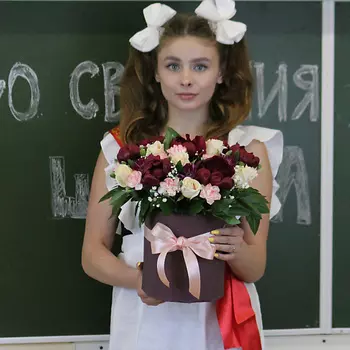 FLORPRO Коробка с пионами