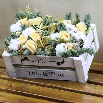 FLORPRO Новогодняя композиция в ящичке