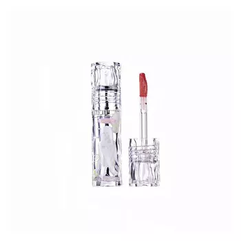 FLORTTE Увлажняющий блеск для губ Girl's World Lip Lacquer