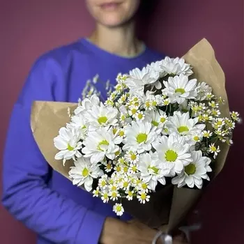 GLOW FLOWERS Букет из хризантем и танацентум