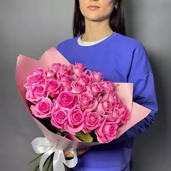 GLOW FLOWERS Моно-букет из 25 малиновых роз