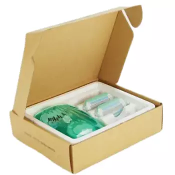 GOODMAX Green Бритва женская 3 сменные кассеты 4 лезвия с дорожным чехлом 1.0