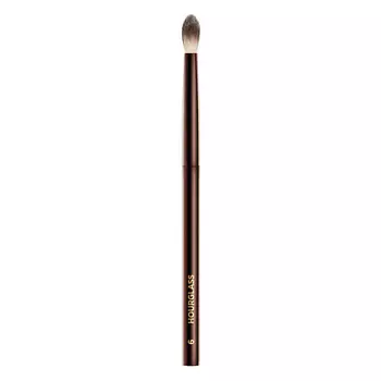 HOURGLASS Кисть для теней №6 Tapered Blender