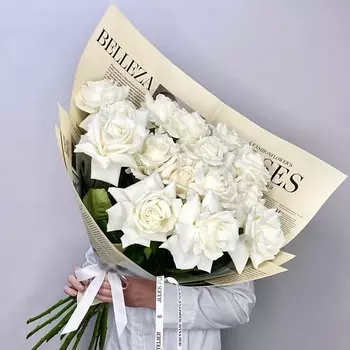 JULES FLOWER ATELIER Букет из французских белых роз Плайя Бланка