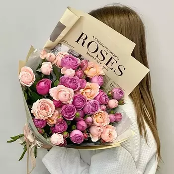 JULES FLOWER ATELIER «Джул» букет из кустовой пионовидной розы