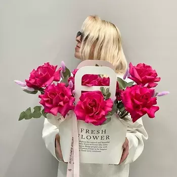 JULES FLOWER ATELIER Французские розы в коробке